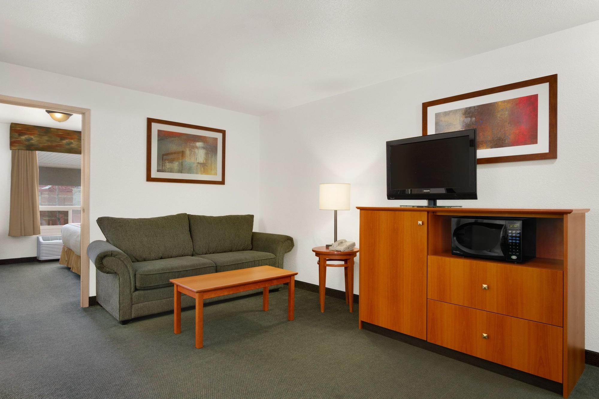 Super 8 By Wyndham Calgary Shawnessy Area Hotel Eksteriør billede