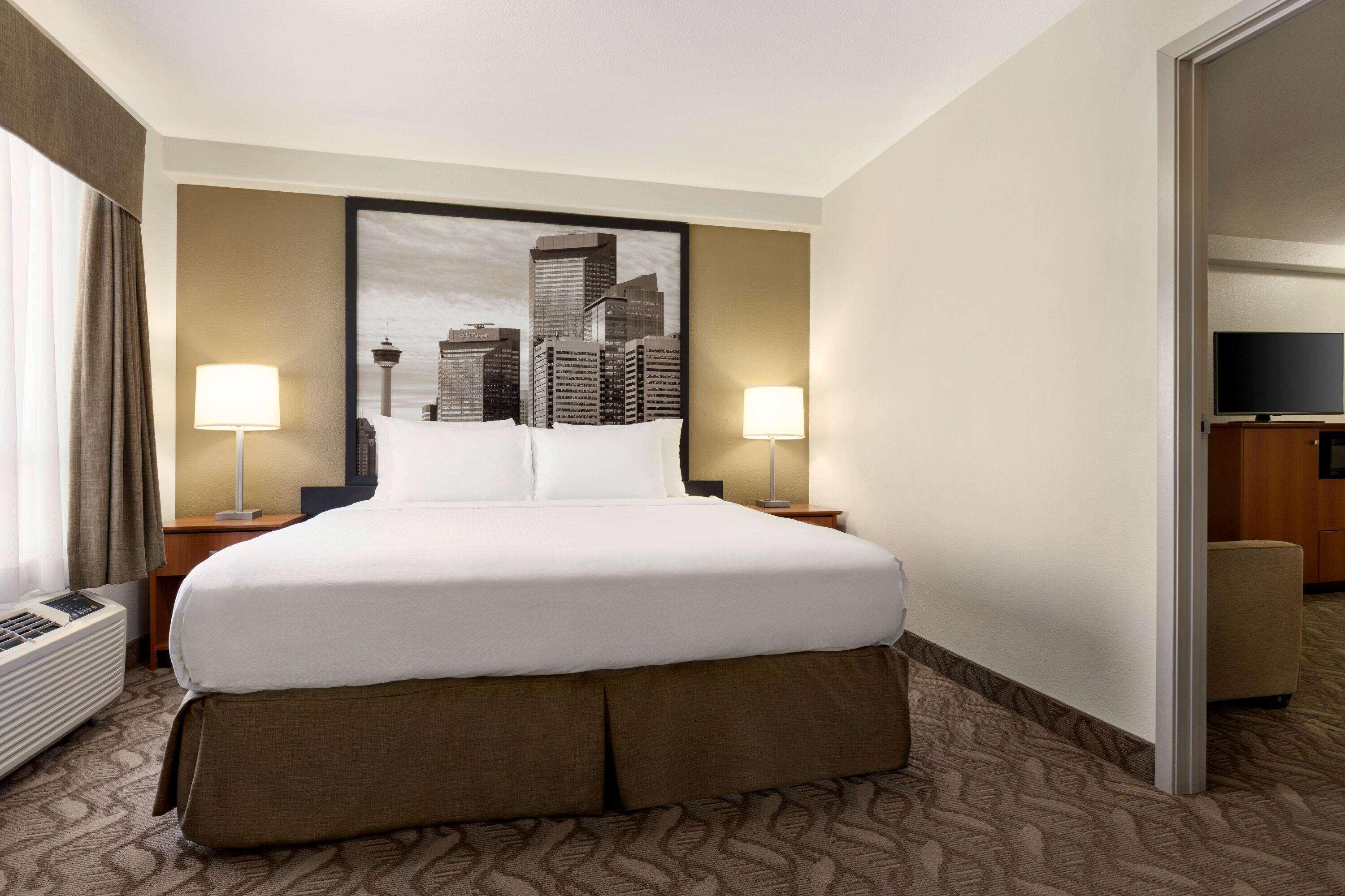 Super 8 By Wyndham Calgary Shawnessy Area Hotel Eksteriør billede