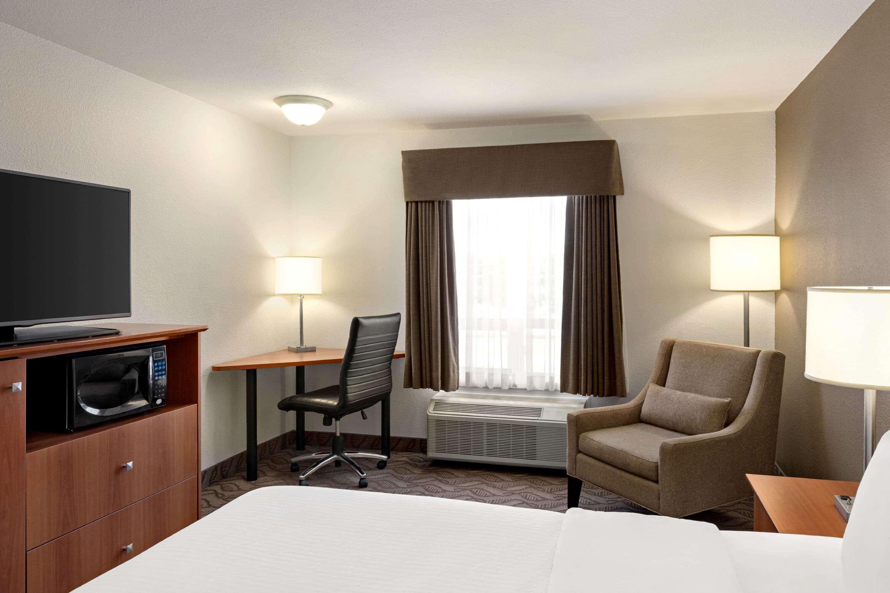 Super 8 By Wyndham Calgary Shawnessy Area Hotel Eksteriør billede