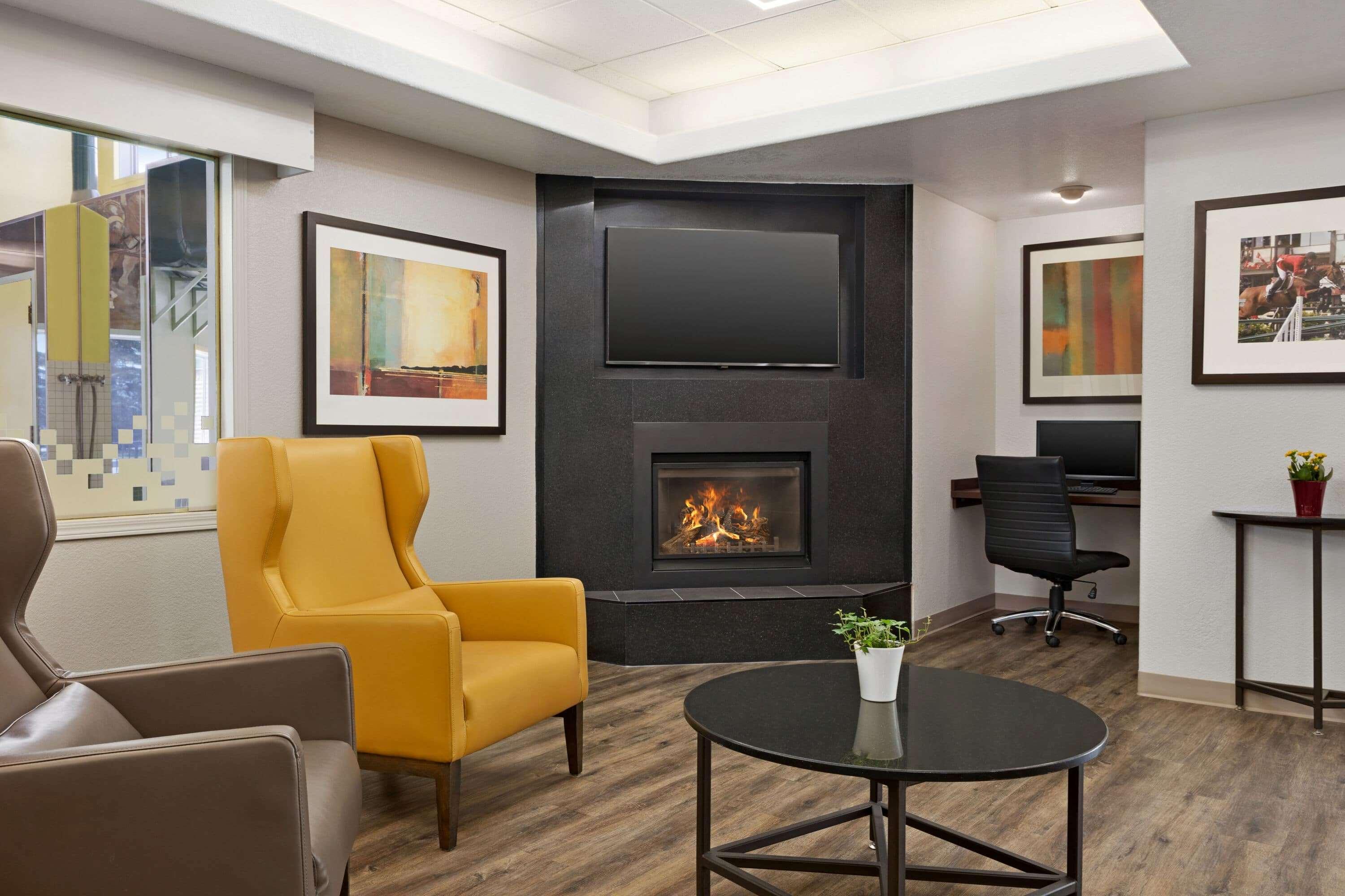 Super 8 By Wyndham Calgary Shawnessy Area Hotel Eksteriør billede